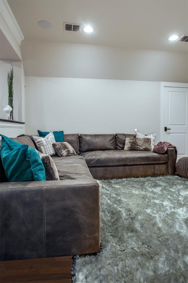 Homeroots 10' X 13' Gray Silver And Taupe Shag Tufted Handmade Stain Resistant Area Rug Gray,Silver,Taupe Polyester 511120