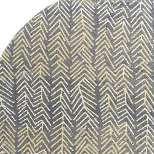 HomeRoots 10' Gray and Yellow Abstract Area Rug – Contemporary Design for Modern Living Spaces, Stain Resistant 8' Round 511171
