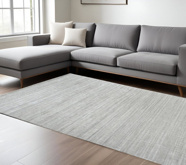 HomeRoots 5' Gray Geometric Hand-Woven Area Rug – Artisanal Design for Modern Home Comfort and Style 6' X 9' 511188