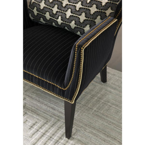 Homeroots 6' X 9' Ivory Geometric Hand Woven Area Rug Ivory Viscose 511188