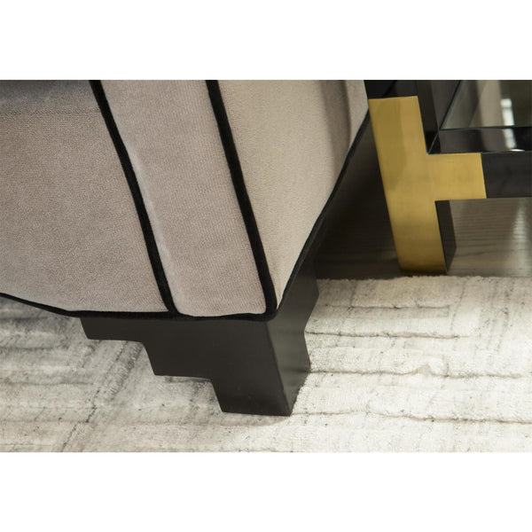 Homeroots 6' X 9' Ivory Geometric Hand Woven Area Rug Ivory Viscose 511188