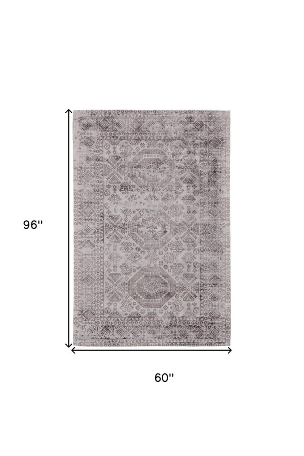 HomeRoots 5' Gray Abstract Hand Woven Area Rug – Contemporary Artistry for Modern Spaces and Timeless Charm 5' X 8' 511321