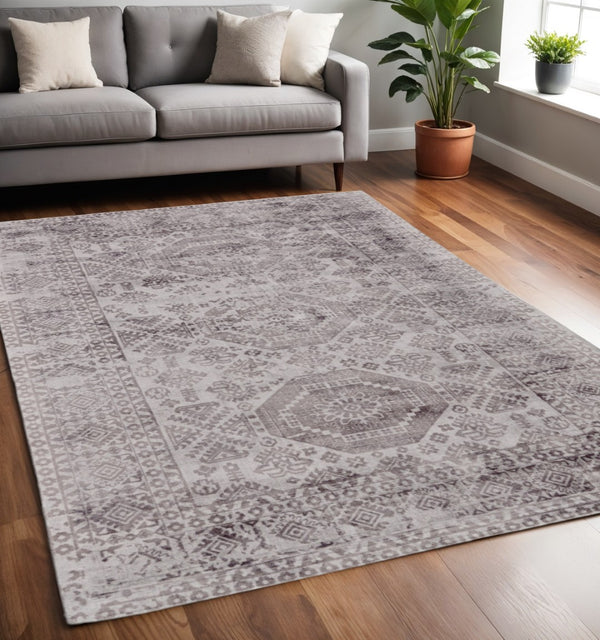 HomeRoots 5' Gray Abstract Hand Woven Area Rug – Contemporary Artistry for Modern Spaces and Timeless Charm 5' X 8' 511321