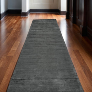 Homeroots 4' Hand Woven Area Rug - Unique Artisan Crafted Design For Stylish Home Décor And Comfort Gray,Black Viscose 511335