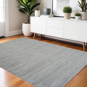Homeroots 4' Hand Woven Area Rug - Unique Artisan Crafted Design For Stylish Home Décor And Comfort 4' X 6' Viscose 511343