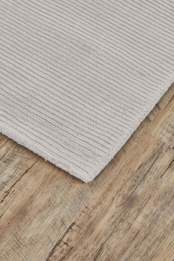 Homeroots 4' Hand Woven Area Rug - Unique Artisan Crafted Design For Stylish Home Décor And Comfort 5' X 8' Viscose 511350