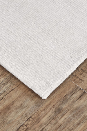 Homeroots 4' Hand Woven Area Rug - Unique Artisan Crafted Design For Stylish Home Décor And Comfort 4' X 6' Viscose 511361