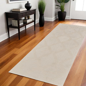 HomeRoots 5' Ivory Geometric Area Rug - Stylish, Durable, and Easy-Care Addition to Any Living Space Decor 8' Runner 511370
