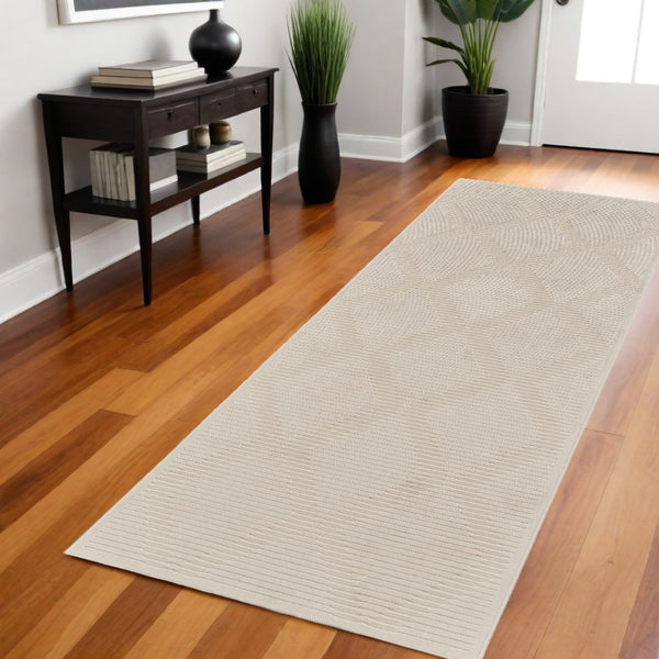 HomeRoots 5' Ivory Geometric Area Rug - Stylish, Durable, and Easy-Care Addition to Any Living Space Decor 8' Runner 511370