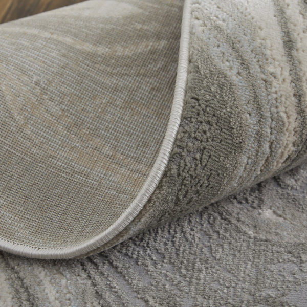 HomeRoots 5' Gray Ivory and Silver Abstract Area Rug - Modern Design, Stain-Resistant, Soft, Durable Elegance 5' X 8' 511383
