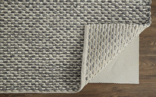 HomeRoots 5' Elegant Gray and Ivory Floral Hand Woven Wool Area Rug for Timeless Home Décor and Comfort 5' X 8' 511416