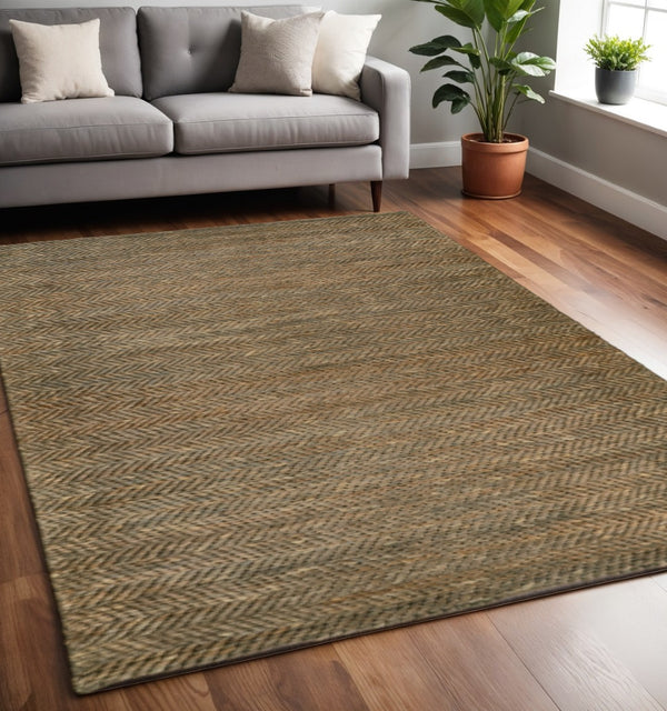 HomeRoots 5' Hand-Woven Tan and Gray Area Rug – Artisanal Craftsmanship for Stylish Home Decor and Comfort 5' X 8' 511435