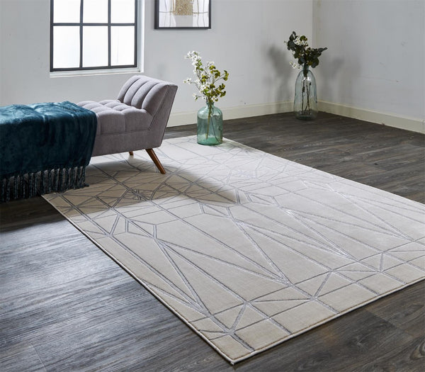 HomeRoots 5' Contemporary Stain-Resistant Geometric Area Rug in White, Silver, and Gray for Modern Spaces 5' X 8' 511476