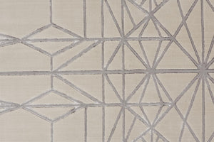 HomeRoots 5' Contemporary Stain-Resistant Geometric Area Rug in White, Silver, and Gray for Modern Spaces 5' X 8' 511476