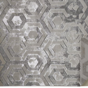 HomeRoots 4' Transform Your Space with a Gray Taupe and Silver Abstract Area Rug for Modern Elegance 5' X 8' 511484