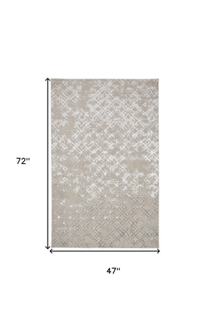 Homeroots 4' X 6' Silver And Gray Abstract Non Skid Area Rug  Polyester 511494