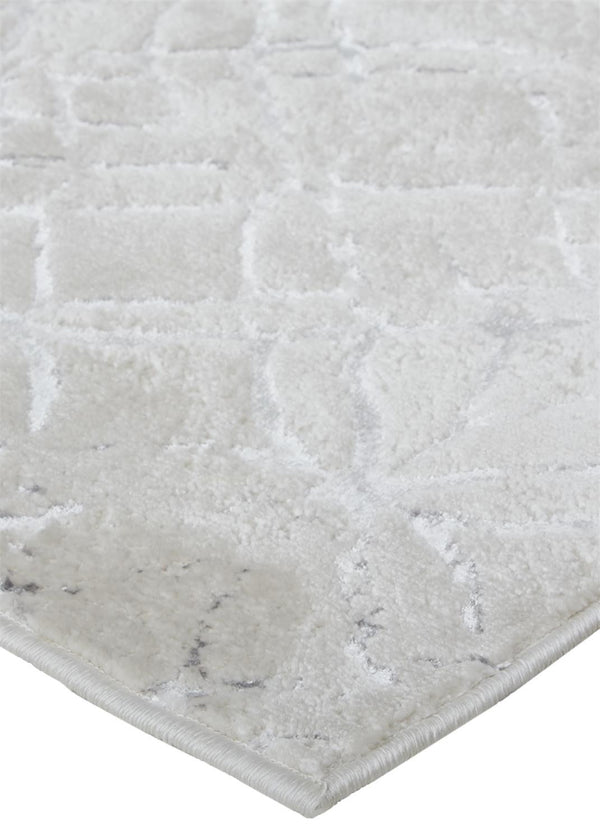 Homeroots 10' X 13' Silver Gray And White Abstract Stain Resistant Area Rug  Polyester 511500