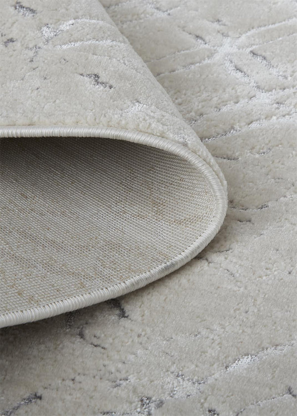 Homeroots 8' Silver Gray And White Abstract Stain Resistant Runner Rug  Polyester 511501