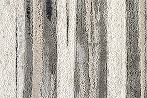 HomeRoots 4' Stylish Black and Silver Abstract Area Rug for Living Rooms, Bedrooms, and Home Offices - Non-Skid 7' X 10' 511521