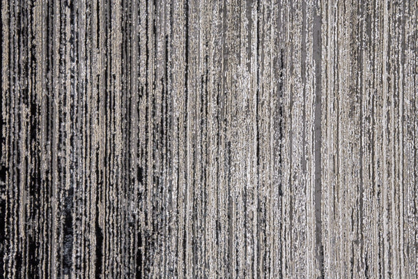 HomeRoots 4' Modern Beige and Black Abstract Area Rug - Non-Skid Design for Living Rooms and Bedrooms 7' X 10' 511545