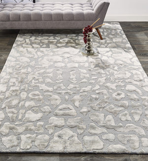 HomeRoots 5' Gray and Silver Abstract Handmade Area Rug - Contemporary Soft Texture for Any Room Decor 10' X 13' 511581