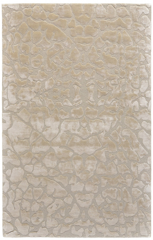 HomeRoots 5' Gray and Silver Abstract Handmade Area Rug - Contemporary Soft Texture for Any Room Decor 4' X 6' 511583