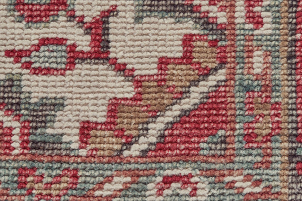 HomeRoots 5' Hand-Knotted Wool Floral Area Rug with Distressed Design, Stain-Resistant & Timeless Fringe Finish 2' X 3' 511621
