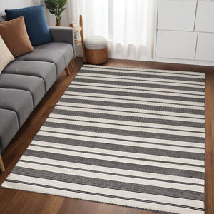 Homeroots 5' X 8' Black And White Striped Dhurrie Hand Woven Stain Resistant Area Rug Black,White Other Material 511658