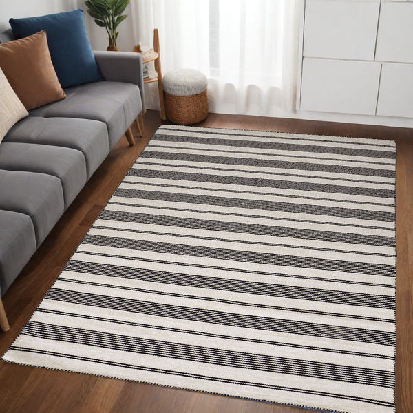 Homeroots 5' X 8' Black And White Striped Dhurrie Hand Woven Stain Resistant Area Rug Black,White Other Material 511658