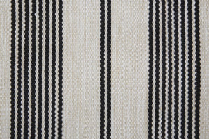 Homeroots 8' X 11' Black And White Striped Dhurrie Hand Woven Stain Resistant Area Rug Black,White Other Material 511659
