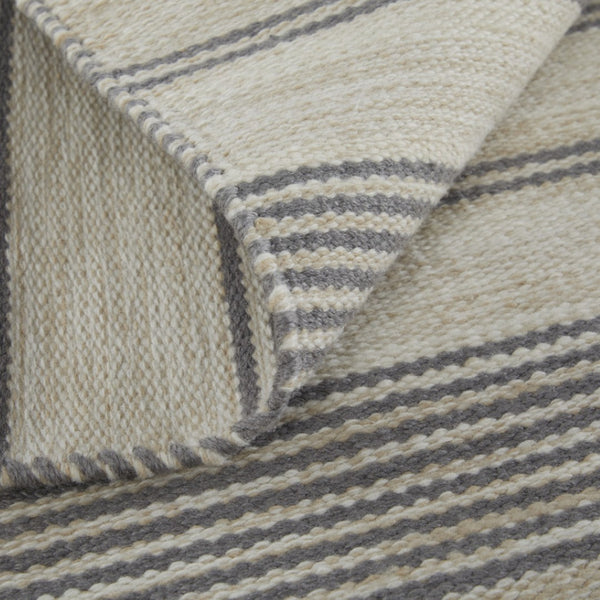 HomeRoots 4' Hand Woven Black and White Striped Area Rug - Eco-Friendly, Durable, and Stylish for Any Room 4' X 6' 511672