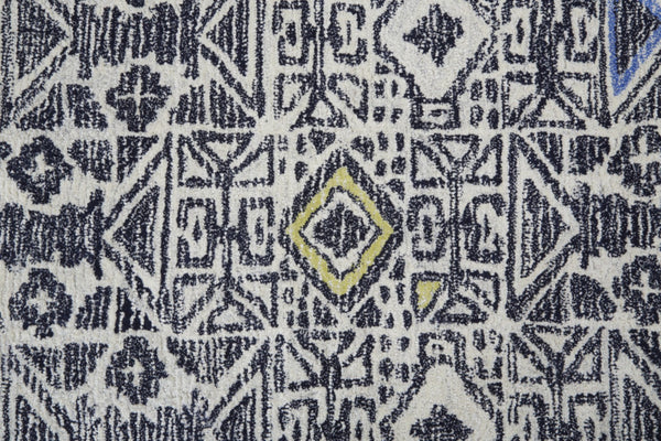 HomeRoots 4' Handmade Wool Tufted Area Rug with Modern Gray Ivory Black Geometric Design for Stylish Spaces 4' X 6' 511699
