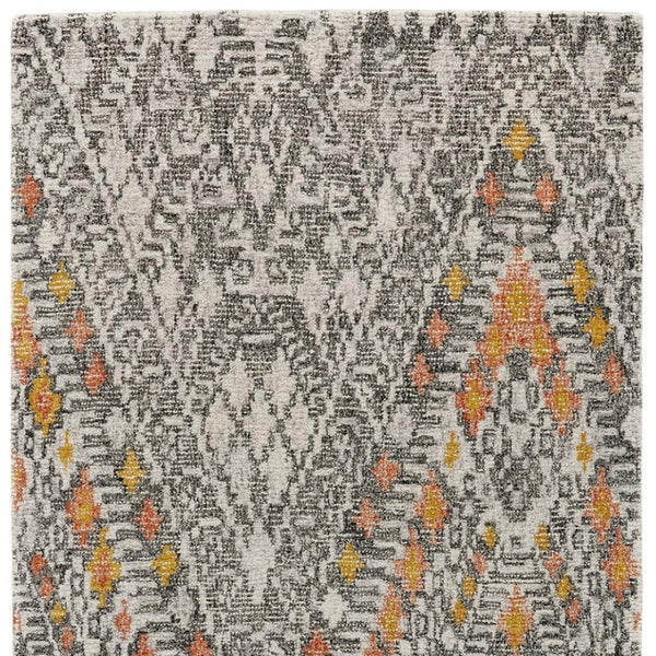 HomeRoots 5' Gray and Ivory Wool Geometric Hand-Tufted Area Rug for Elegant Living Spaces and Comfort 5' X 8' 511711
