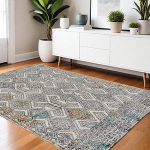 HomeRoots 4' Handmade Wool Area Rug - Distressed Geometric Design in Black, Ivory & Green for Timeless Style 4' X 6' 511716