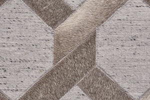 Homeroots 2' X 3' Gray Taupe And Silver Geometric Hand Woven Area Rug - Unique Artisan Design For Sophisticated Spaces 2' X 3' Viscose 511795