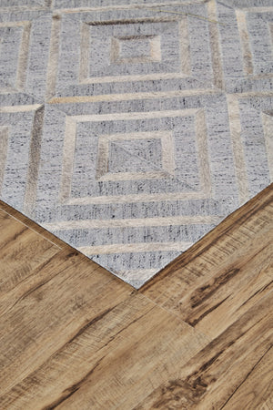 HomeRoots 5' Gray and Ivory Geometric Hand-Woven Area Rug - Contemporary Design for Any Room Décor 8' X 11' 511797