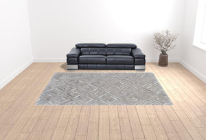 HomeRoots 5' Gray and Ivory Geometric Hand-Woven Area Rug - Contemporary Design for Any Room Décor 10' X 13' 511798