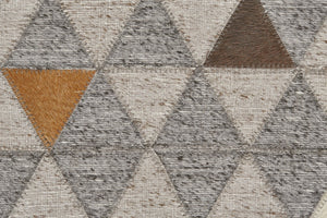 HomeRoots 5' Hand-Woven Geometric Area Rug in Gray, Ivory & Brown - Unique Artisan Design for Any Space 10' X 13' 511802