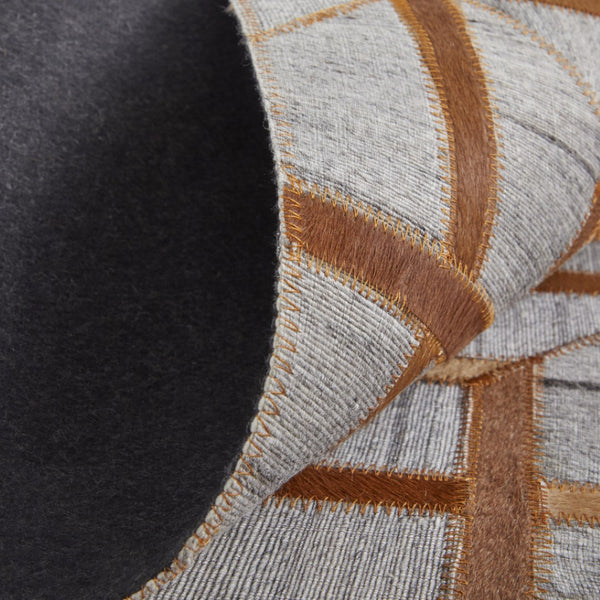 Homeroots 2' Gray Ivory And Brown Geometric Hand Woven Area Rug – Artisan Crafted For Style And Warmth 2' X 3' Viscose 511811