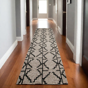HomeRoots 4' Hand-Tufted Wool Geometric Area Rug in Black and Taupe - Soft, Durable, Unique, and Stylish 8' Runner 511836