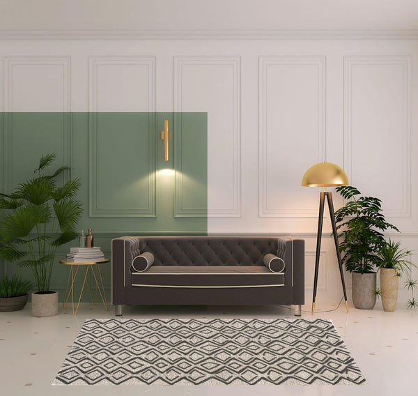 HomeRoots 4' Handcrafted Wool Geometric Area Rug in Black, Taupe, and Gray – Modern Style for Your Home 5' X 8' 511839