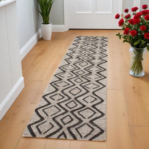 HomeRoots 4' Handcrafted Wool Geometric Area Rug in Black, Taupe, and Gray – Modern Style for Your Home 8' Runner 511842