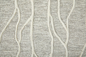 Homeroots 5' X 8' Taupe And Ivory Wool Abstract Tufted Handmade Stain Resistant Area Rug Taupe,Ivory Wool 511851