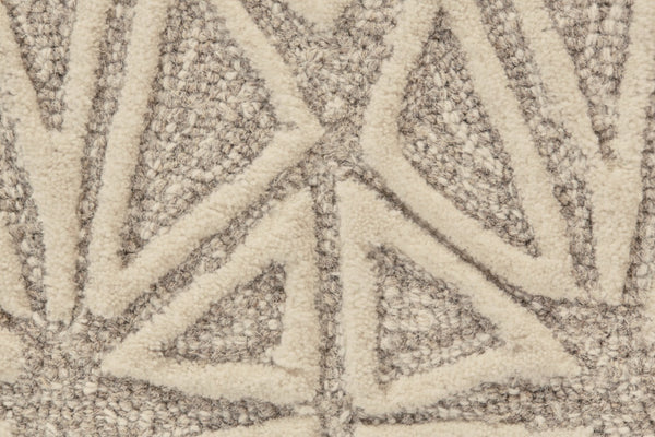 HomeRoots 5' Handmade Wool Area Rug in Tan and Ivory Geometric Design - Stain Resistant for Easy Care 5' X 8' 511857