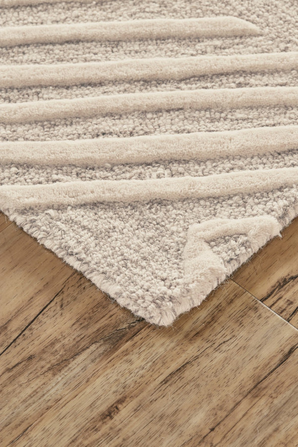 HomeRoots 4' Handmade Wool Area Rug with Geometric Design - Stain Resistant, Soft, and Stylish for Any Room 5' X 8' 511863