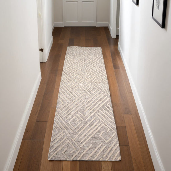 HomeRoots 4' Handmade Wool Area Rug with Geometric Design - Stain Resistant, Soft, and Stylish for Any Room 8' Runner 511866