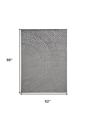 Homeroots 5' X 7' Gray Silver And Ivory Abstract Stain Resistant Area Rug  Polypropylene 511886