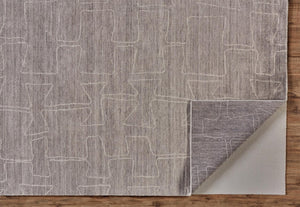 HomeRoots 4' Hand-Woven Gray and Ivory Abstract Area Rug - Artisan Crafted, Durable, and Modern Décor Accent 4' X 6' 511920