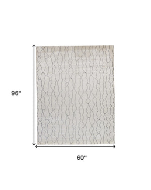 HomeRoots 4' Hand Woven Gray and Ivory Abstract Area Rug - Modern Elegance for Any Living Space or Office 5' X 8' 511931
