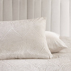 English Elm 10-piece California King Velvet Jacquard Comforter Set Layered Bedding with Microfiber Shams Champagne B035P482942